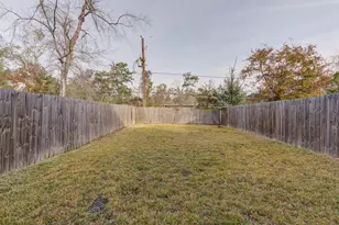 9517 Madera Rd, Houston, TX 77078 - Photo 17