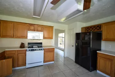 12410 Meadow Briar Drive, Stafford, TX 77477 - Photo 15