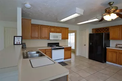 12410 Meadow Briar Drive, Stafford, TX 77477 - Photo 31