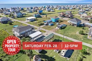 946 Meynig Dr, Crystal Beach, TX 77650 - Photo 1