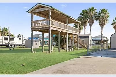 946 Meynig Drive, Crystal Beach, TX 77650 - Photo 5