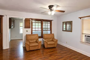 236 E Orchard St, Clute, TX 77531 - Photo 3