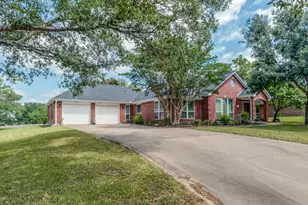 104 Douglas Dr, Bellville, TX 77418 - Photo 3