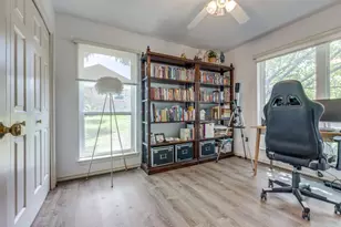 104 Douglas Dr, Bellville, TX 77418 - Photo 21