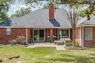 104 Douglas Dr, Bellville, TX 77418 - Photo 9