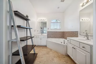 934 Sterling Creek Circle, Katy, TX 77450 - Photo 17