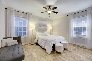 9007 Beverly Hill St, Houston, TX 77063 - Photo 17