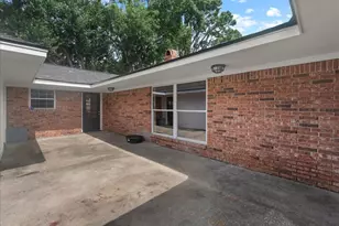 4805 N Burning Tree Dr, Baytown, TX 77521 - Photo 37