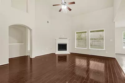 736 Somerset Landing Lane, League City, TX 77573 - Photo 13