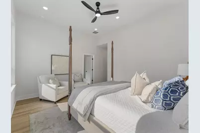 4710 Thornton Villas Lane, Houston, TX 77018 - Photo 19