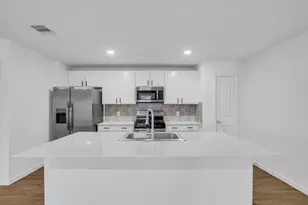 1902 Champions Dr, Navasota, TX 77868 - Photo 7