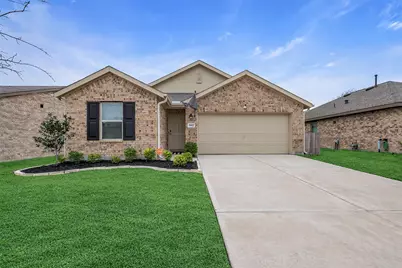 1902 Champions Drive, Navasota, TX 77868 - Photo 1