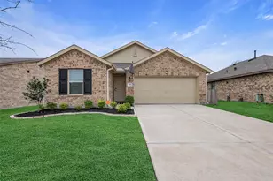 1902 Champions Dr, Navasota, TX 77868 - Photo 1