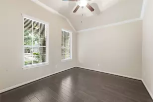 13739 Slate Mountain Ln, Houston, TX 77044 - Photo 5