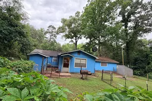 352 N George Jones Rd, Livingston, TX 77351 - Photo 3