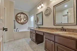 23 S Pinto Point Cir, The Woodlands, TX 77389 - Photo 23