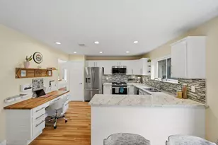 6406 Smoke Tree Ct, Sugar Land, TX 77479 - Photo 9