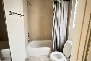 911 Byrne St, Houston, TX 77009 - Photo 7