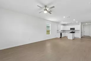 15389 Dapple Blf Ln, Conroe, TX 77302 - Photo 3