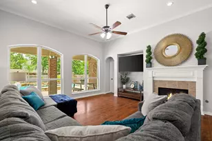 26 Monet Bend Pl, The Woodlands, TX 77382 - Photo 11
