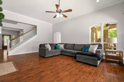 26 Monet Bend Place, The Woodlands, TX 77382 - Photo 9