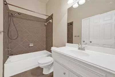 12914 Pecan Shores Drive, Houston, TX 77044 - Photo 15