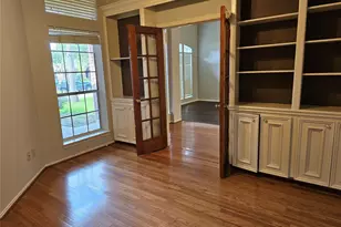 6930 Shady Ln, Sugar Land, TX 77479 - Photo 3