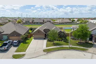 1614 Laslina Lane, League City, TX 77573 - Photo 1