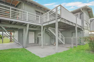 16510 Blackbeard Rd, Jamaica Beach, TX 77554 - Photo 5