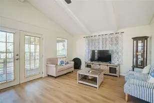 16510 Blackbeard Rd, Jamaica Beach, TX 77554 - Photo 17