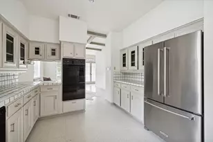 2417 Blue Bonnet Blvd, Houston, TX 77030 - Photo 7