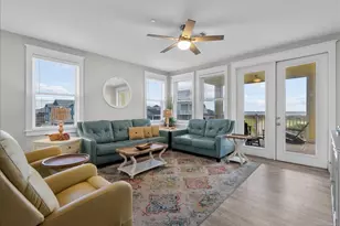 4111 Pointe W Dr, Galveston, TX 77554 - Photo 13