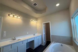 11413 Lucky Fls Dr, Houston, TX 77047 - Photo 11