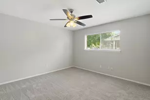 2119 Williamsburg Ct S, League City, TX 77573 - Photo 15