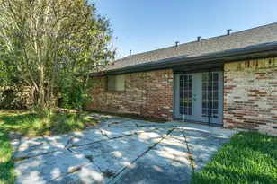 2119 Williamsburg Ct S, League City, TX 77573 - Photo 19