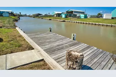 326 County Road 204, Sargent, TX 77414 - Photo 7