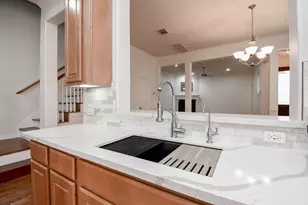 155 White Dr, Bellaire, TX 77401 - Photo 11