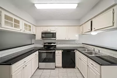 13464 Castilian Drive #2, Houston, TX 77015 - Photo 3