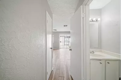 13464 Castilian Drive #2, Houston, TX 77015 - Photo 9