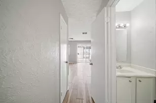 13464 Castilian Dr, Houston, TX 77015 - Photo 9