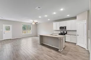 16870 Bristle Cone, Conroe, TX 77302 - Photo 3