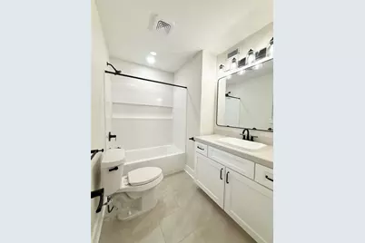 318 Caladium Street, Lake Jackson, TX 77566 - Photo 15