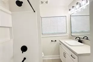 318 Caladium St, Lake Jackson, TX 77566 - Photo 25