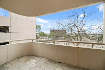 3525 Sage Road #404, Houston, TX 77056 - Photo 9