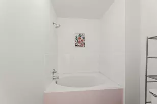 8252 Golf Green Cir, Houston, TX 77036 - Photo 19