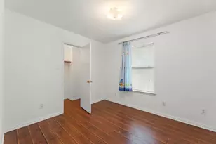 8252 Golf Green Cir, Houston, TX 77036 - Photo 23