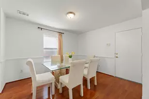 8252 Golf Green Cir, Houston, TX 77036 - Photo 5