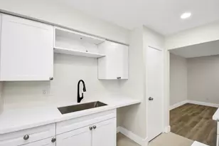 7575 Katy Fwy, Houston, TX 77024 - Photo 7