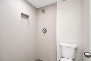 7575 Katy Fwy, Houston, TX 77024 - Photo 19