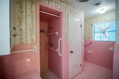 1701 Avenue R, Huntsville, TX 77340 - Photo 3